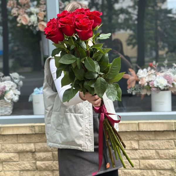 Букет из 9 голландских красных роз