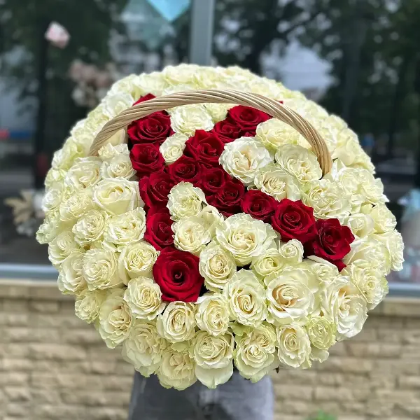 Корзина цветов "Утренняя звезда"